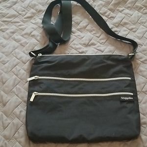 Baggallini crossbody